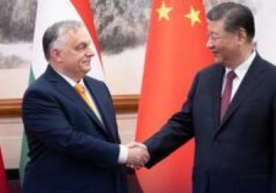 شي جينبينغ يشيد بمتانة العلاقات الصينية-الروسية