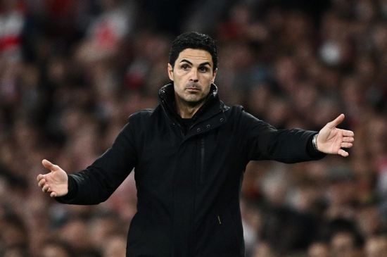 أرتيتا يشيد بأداء لاعبيه رغم الخروج من أبطال أوروبا