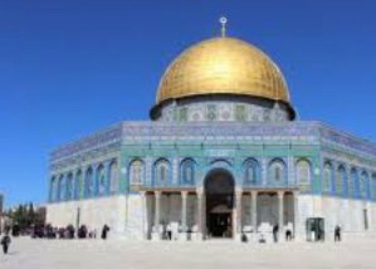 عشرات المستوطنين يقتحمون المسجد الأقصى مجددًا