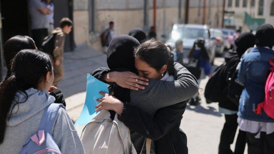 قوات إسرائيلية تغلق مدارس تابعة للأونروا في القدس الشرقية