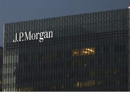 الذكاء الاصطناعي يعزز إيرادات بنك "جيه بي مورجان"