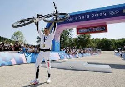 بيدكوك يستمتع بظهوره الأول في سباق إيطاليا للدراجات