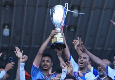 اللواء بارجاش يهنئ "التضامن" بلقب بطولة ذكرى تحرير ساحل حضرموت