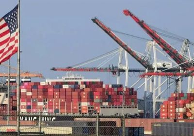 عجز الميزان التجاري الأمريكي بمستوى قياسي جديد في مارس