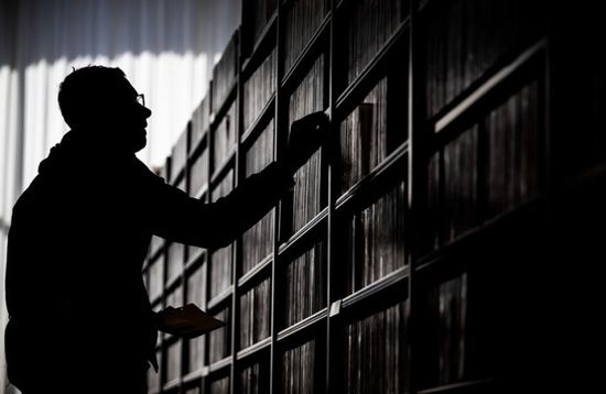 البنتاجون الأمريكي يأمر بسحب كتب محددة من مكتباته