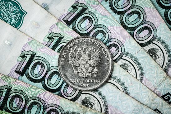 عجز الموازنة الروسية يرتفع في أبريل مع تراجع إيرادات النفط