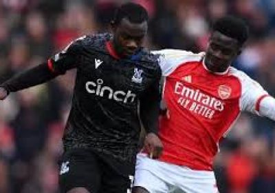 أرسنال يحتفي بليفربول قبل أن يقتنص منه نقطة التعادل