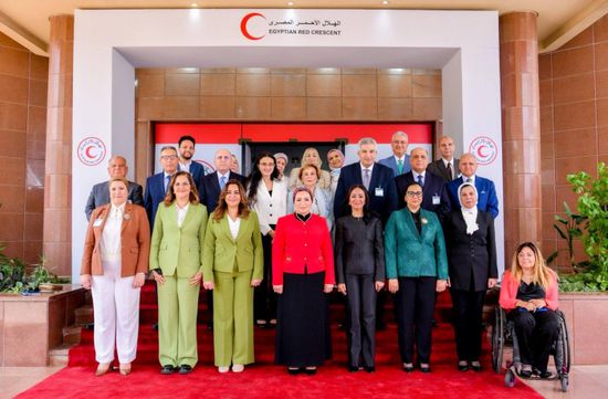 انتصار السيسي: أتشرف بتولي رئاسة الهلال الأحمر المصري