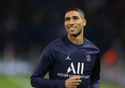 حكيمي يفوز بجائزة أفضل لاعب إفريقي في الدوري الفرنسي