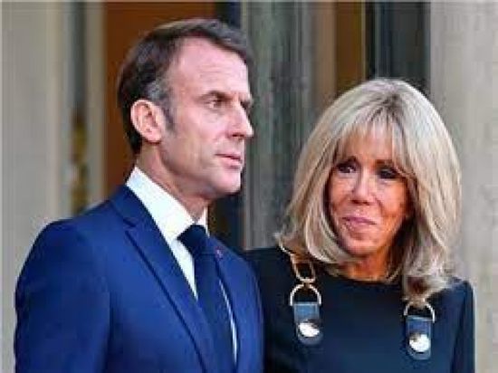 ماكرون وزوجته يقومان بزيارة دولة إلى بريطانيا