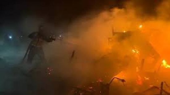 غارة إسرائيلية على بلدة الفخاري شرقي خان يونس