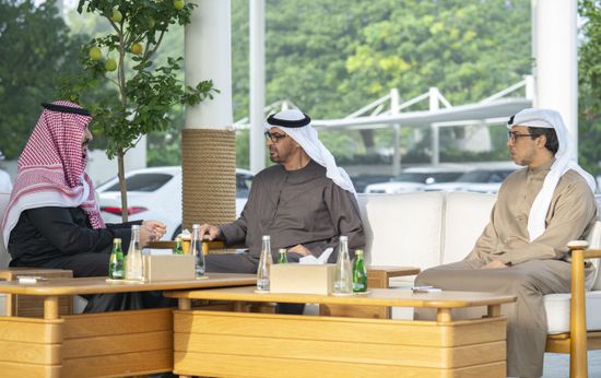 رئيس الإمارات يستقبل وزير الدفاع السعودي في قصر الشاطئ
