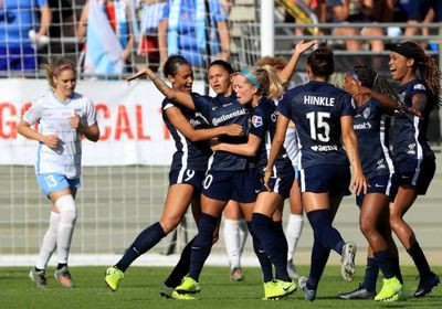 نادي جوثام يمدد تعاقده مع هدافة الدوري الأمريكي جونزاليس