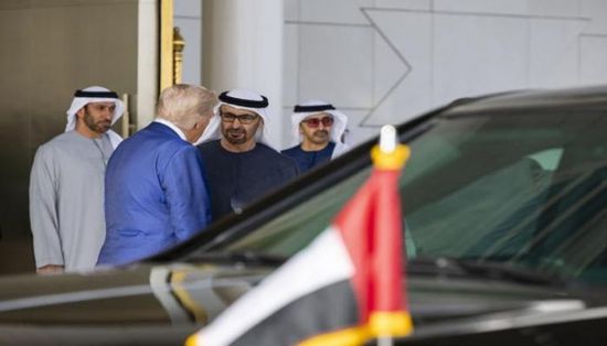 الشيخ محمد بن زايد في مقدمة مودعيه.. ترامب يختتم زيارته للإمارات 