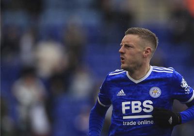 فان نيستلروي يشيد بفاردي اللاعب المتكامل