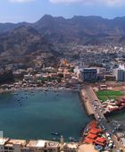 أمن عدن يمنع تنظيم التظاهرات مؤقتا بعد وقوع أعمال شغب