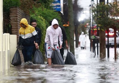بسبب الفيضانات.. الأرجنتين تجلي آلاف السكان في بوينس أيرس