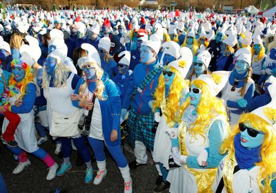 مدينة فرنسية تحطم الرقم القياسي لأكبر تجمّع للسنافر في العالم