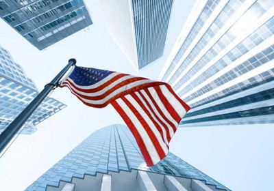 نائب الرئيس الأميركي يناقش الرسوم الجمركية مع المفوضة الأوروبية