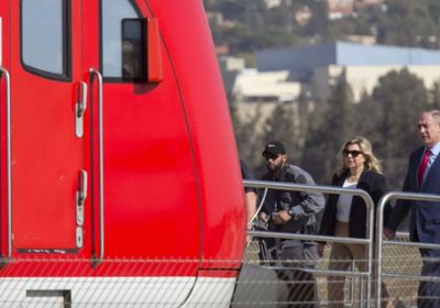 بسبب حرائق الغابات.. توقف حركة القطارات في إسرائيل