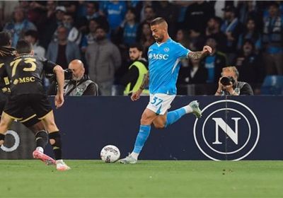 نابولي يتعثر أمام بارما ويشعل الصراع بالدوري الإيطالي