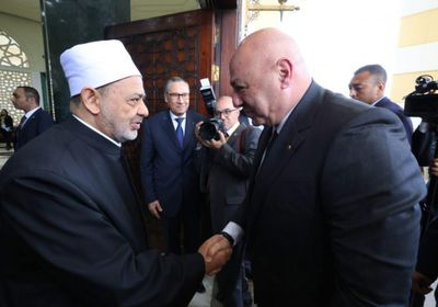 جوزيف عون يدعو شيخ الأزهر لإعادة افتتاح المعهد الأزهري في بيروت