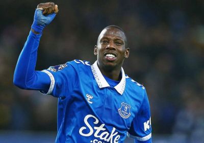 دوكوري يرحل عن إيفرتون في نهاية الموسم الحالي