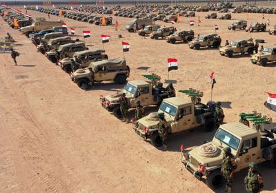 الجيش المصري يرفع جاهزيته القتالية على الحدود الغربية