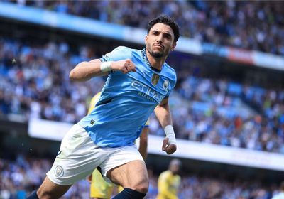 مرموش يحصد جائزة رجل المباراة أمام بورنموث