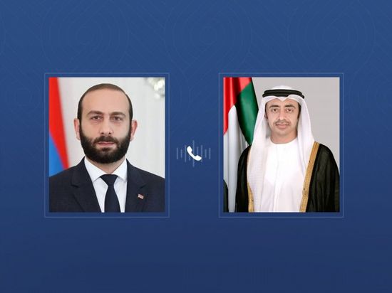 عبدالله بن زايد ووزير خارجية أرمينيا يبحثان هاتفياً تعزيز العلاقات الثنائية