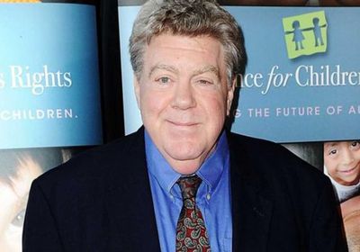 وفاة الفنان الأمريكي جورج وينت عن 76 عاما