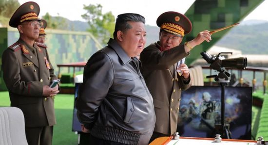 زعيم كوريا الشمالية غاضب لفشل إطلاق مدمرة حربية