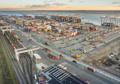 موانئ دبي تضخ 2.5 مليار دولار لتوسيع شبكتها اللوجستية عالميًا