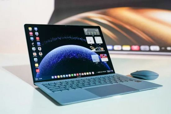 هواوي تطلق حاسوبين محمولين بنظام "هارموني" لمنافسة "ويندوز" و"ماك"