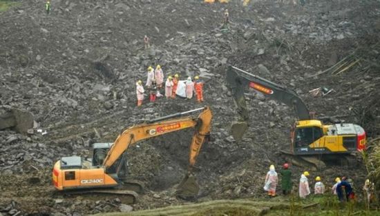 انهيارات أرضية تودي بحياة 4 أشخاص في الصين