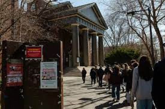 هارفارد تقاضي إدارة ترامب بعد منعها من قبول الطلاب الأجانب