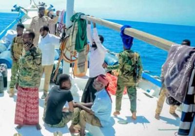 قراصنة يختطفون 16 بحارا من أبناء الشحر