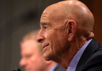 تعيين توم باراك مبعوثًا خاصًا إلى سوريا