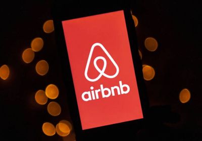 إسبانيا تأمر "إير بي إن بي" بحذف آلاف الإعلانات غير القانونية