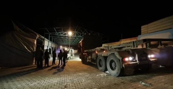 بسبب المسارات غير الآمنة.. "الفارس الشهم" تستنكر نهب مساعدات غزة