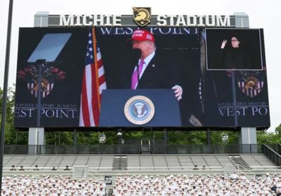 ترامب يتعهد بإعادة تركيز الجيش على الحدود الولايات المتحدة