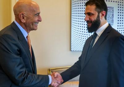 بعد رفع العقوبات.. المبعوث الأمريكي لدى سوريا يلتقي الشرع