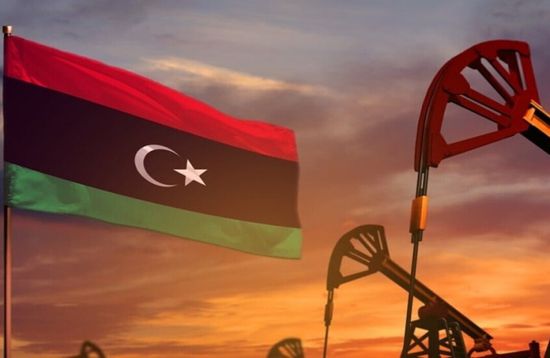 تسريب نفطي يغلق خط أنابيب في ليبيا