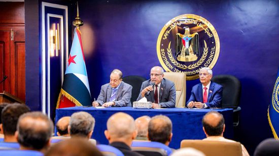 الكثيري: الوضع الاقتصادي يعكس فشل أداء الحكومات المتعاقبة