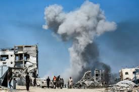 الضربات الإسرائيلية تودي بحياة أكثر من خمسين شخصًا في غزة