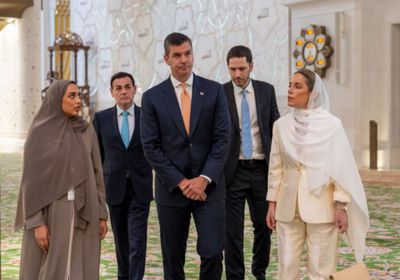 رئيس باراغواي يزور جامع الشيخ زايد الكبير في أبوظبي