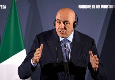 وزير الدفاع الإيطالي: نتنياهو مخطئ تكتيكياً وأخلاقياً