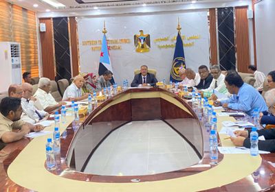 "استشاري الانتقالي" يثمن جهود القيادة لمواجهة الانهيار المعيشي