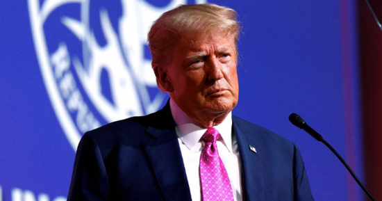 ترامب: دول العالم تسعى لصفقات تجارية مع الولايات المتحدة