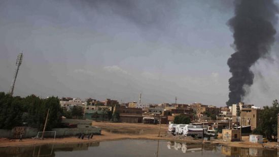 مصدر عسكري: الدعم السريع قصف بمسيرة مستودعا للوقود